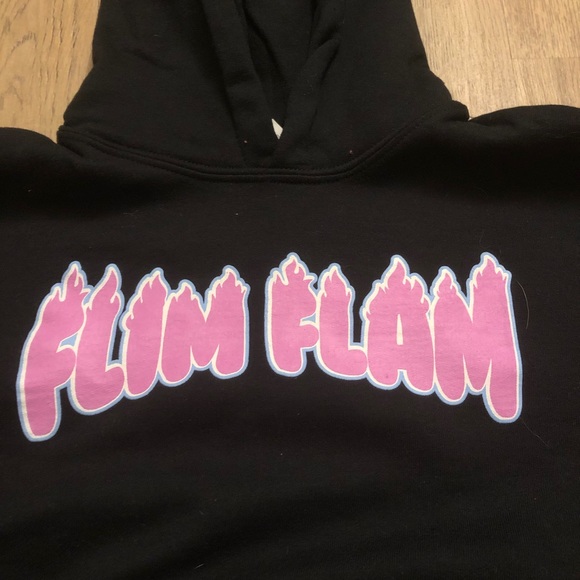 Flamingo Sweatshirt - Picture 2 of 3